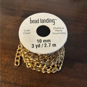 Bead Landing Gold Curb Chain - 3 yd
